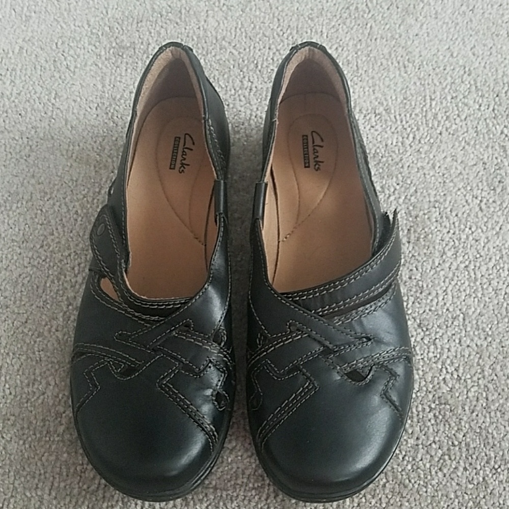 Clark's flat shoes